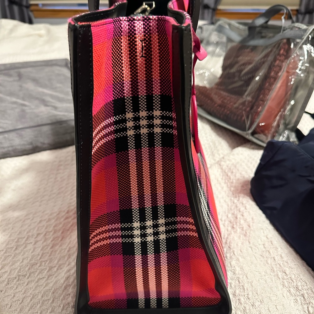 Kate Spade Manhattan Foliage plaid fabric large tote in Vibrant Pink and Black - Picture 3 of 10